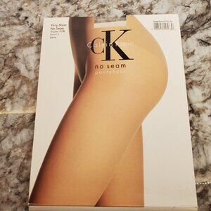 Calvin Klein Very Sheer No Seam Pantyhose Style 528 Ecru Size 1 Hosiery